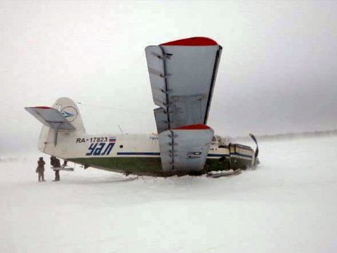 Самолет АН-2 совершил вынужденную посадку в Нефтекамске 
