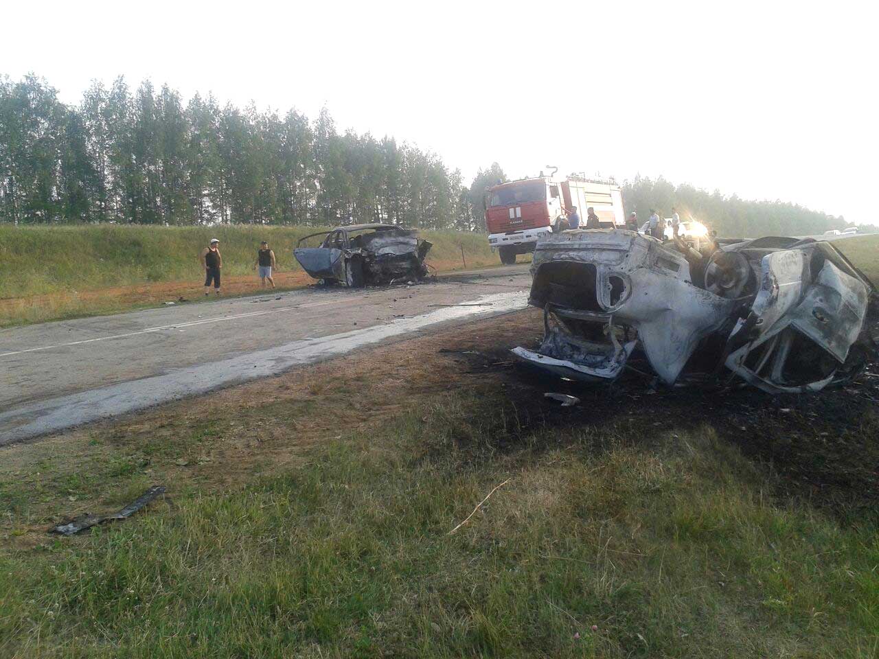 На трассе Янаул-Татышлы сгорели два автомобиля 